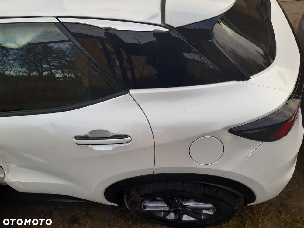 Lexus LBX 1.5 Hybrid - 5