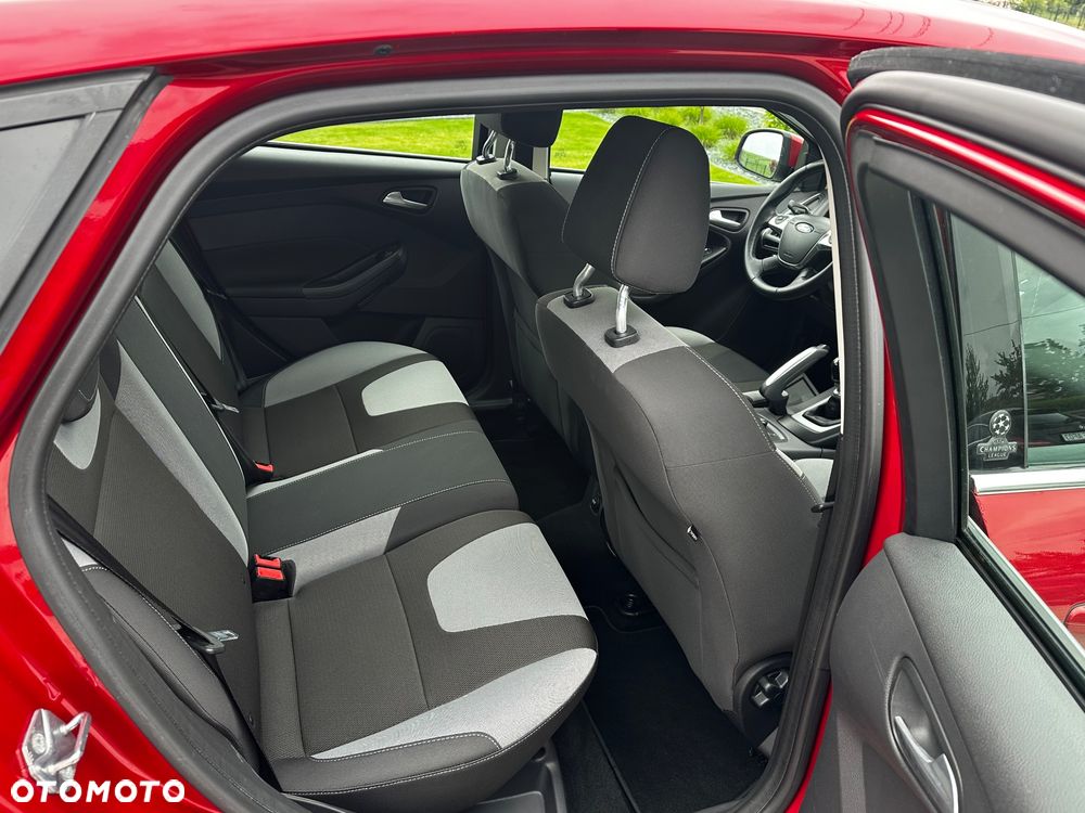Ford Focus - 24