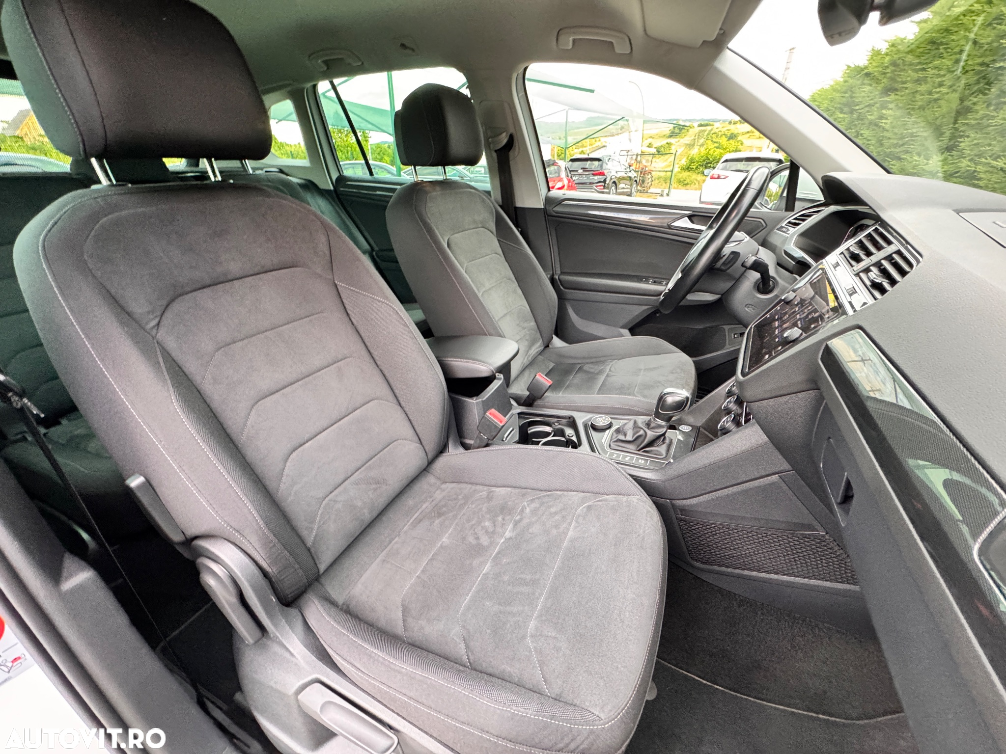 Volkswagen Tiguan 2.0 TDI SCR DSG 4Motion R-Line - 26