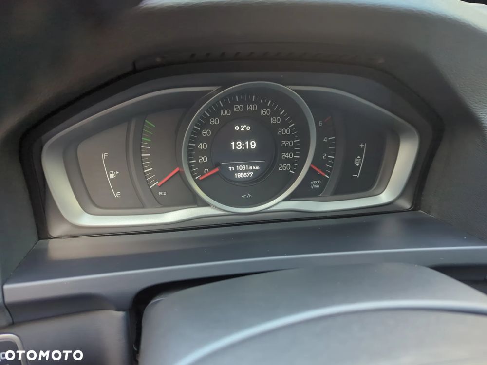 Volvo V60 D2 Drive-E Summum - 11