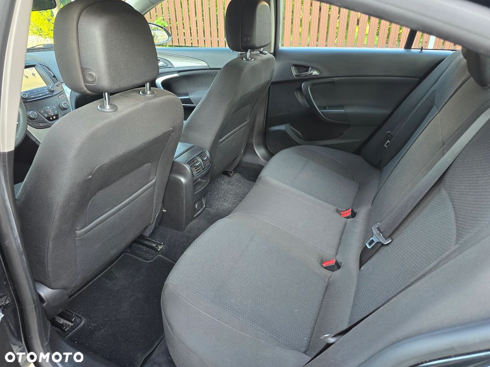 Opel Insignia - 24