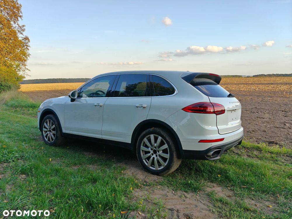 Porsche Cayenne - 5