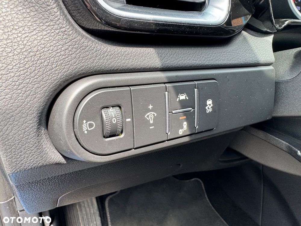Kia Ceed 1.4 T-GDI DCT OPF GT Line - 33