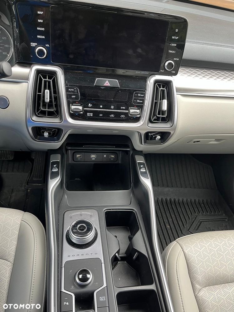 Kia Sorento - 27