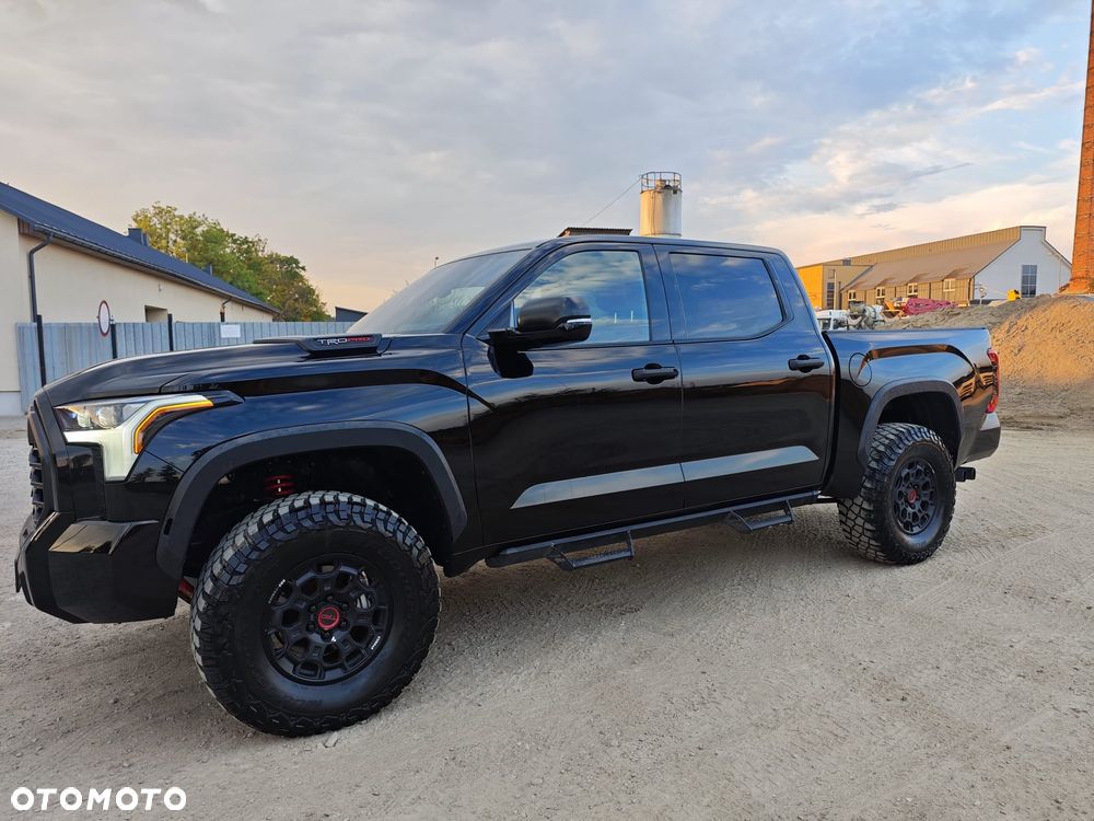 Toyota Tundra - 2