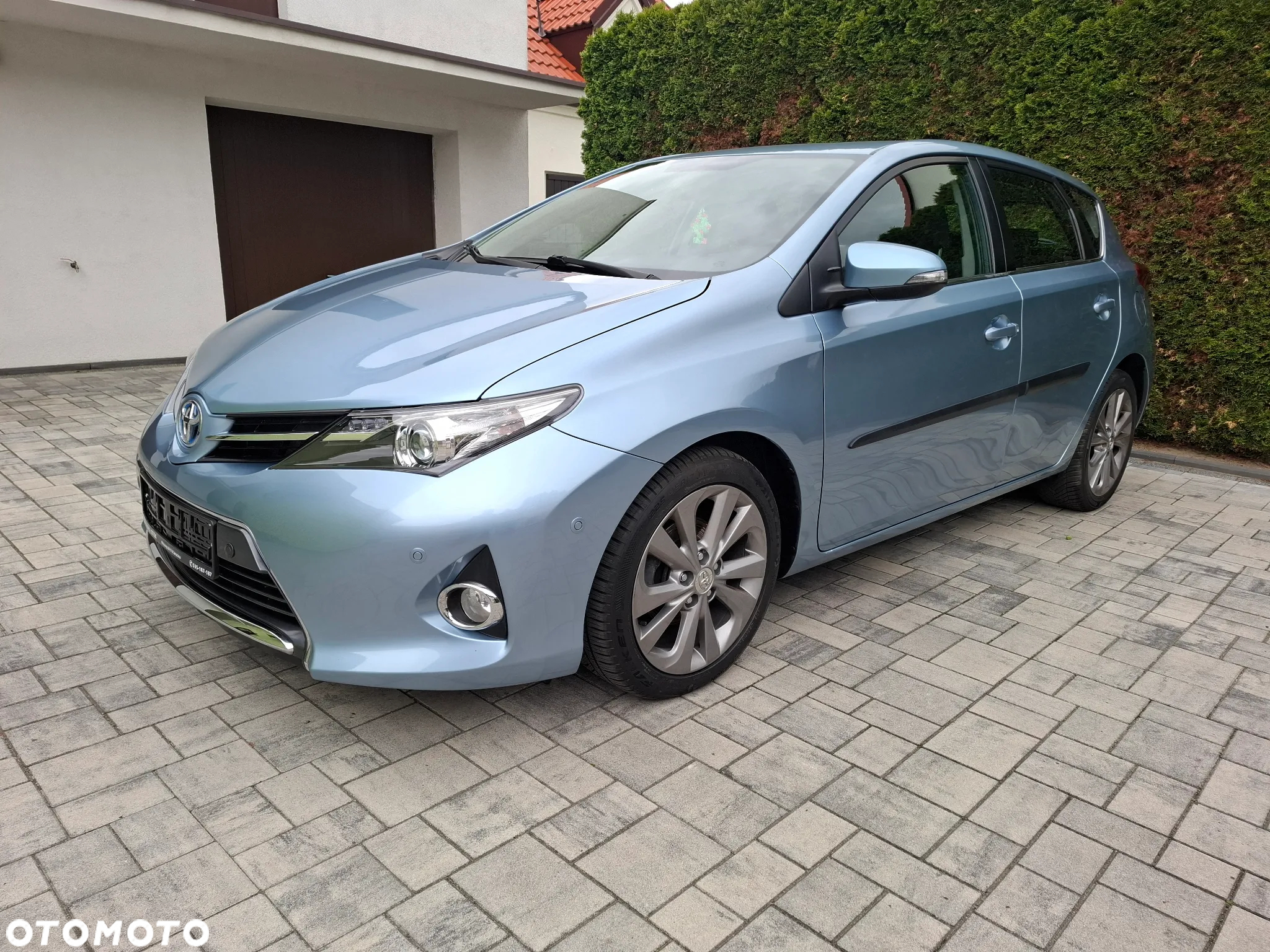 Toyota Auris - 2