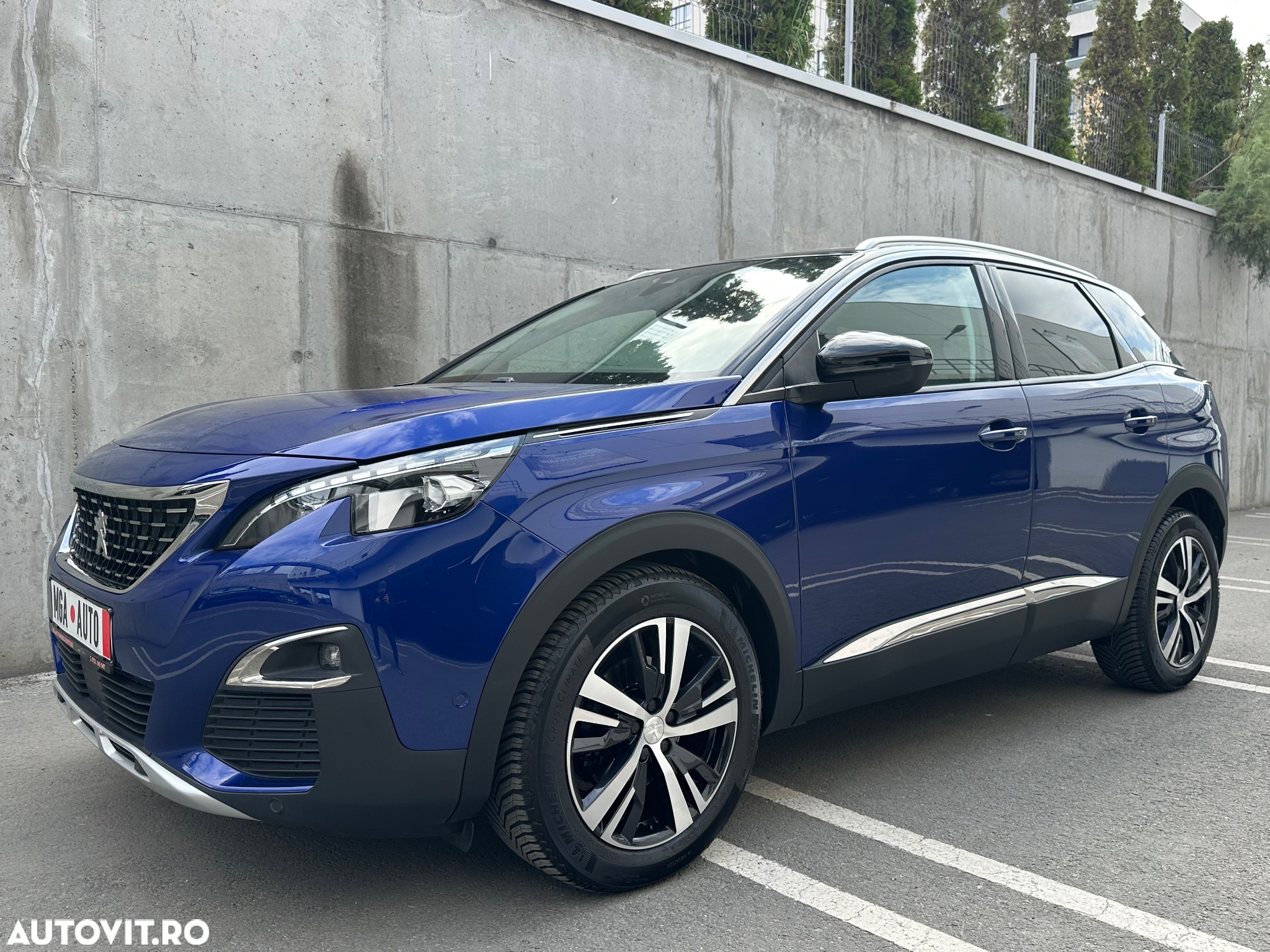 Peugeot 3008 PureTech 130 Stop & Start GPF EAT8 Allure - 29
