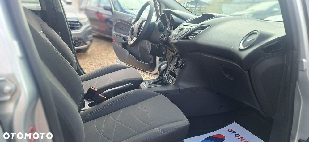 Ford Fiesta - 12