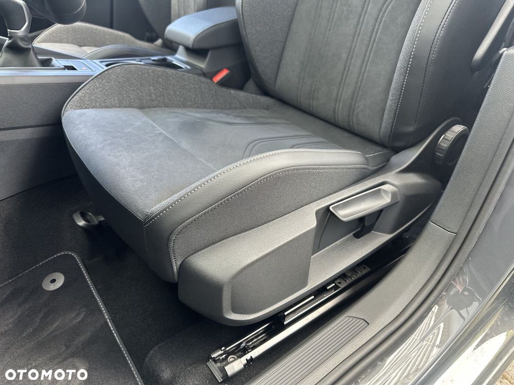 Volkswagen Golf Variant - 18