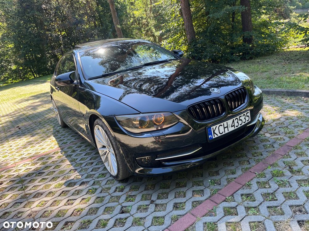 BMW Seria 3 320i - 4