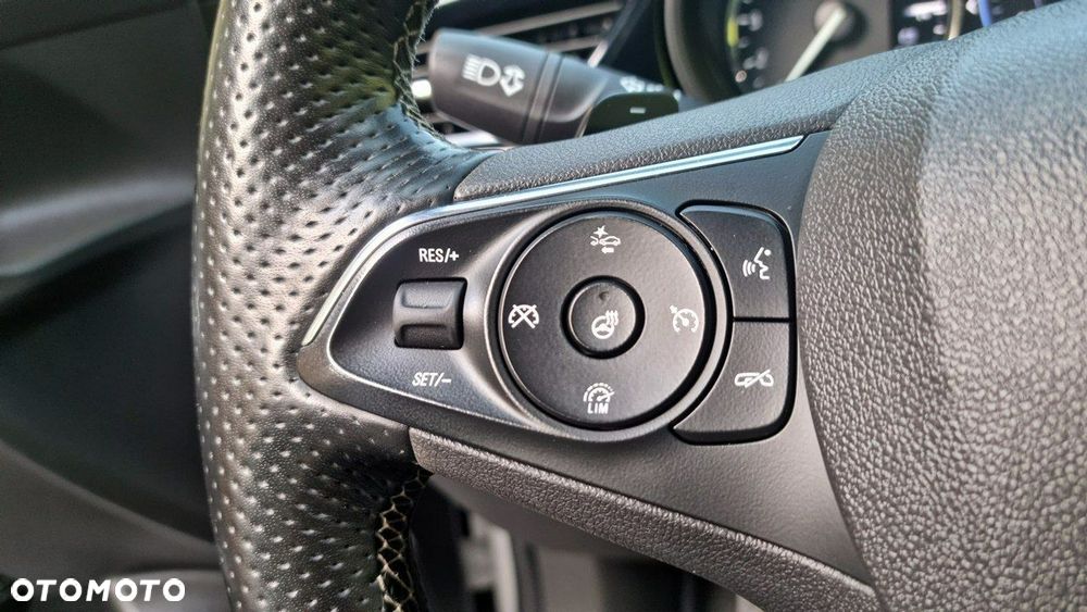 Opel Insignia - 18