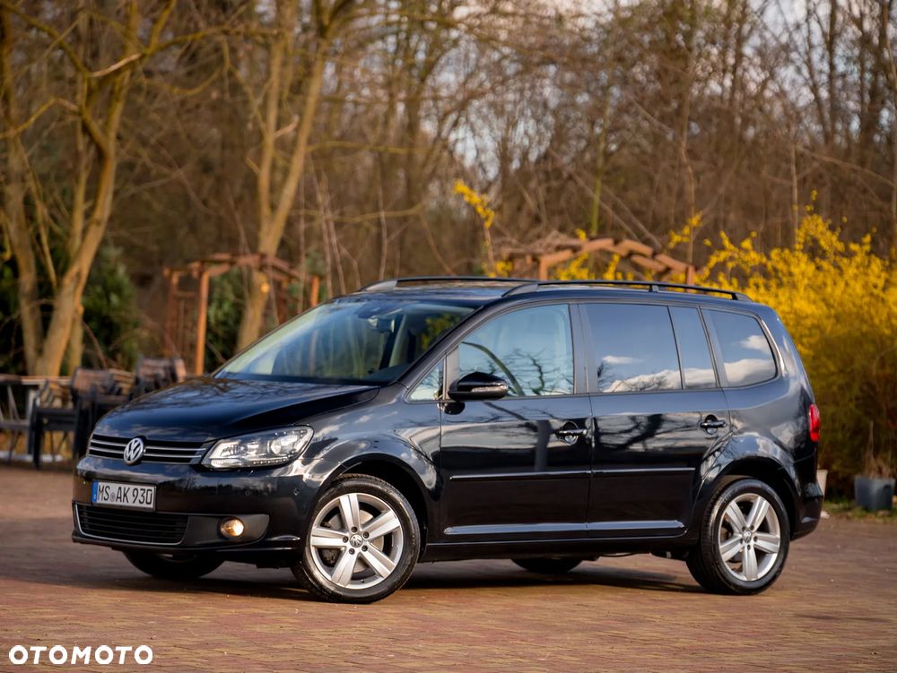 Volkswagen Touran 2.0 TDI DPF BlueMotion Technology DSG Life - 2