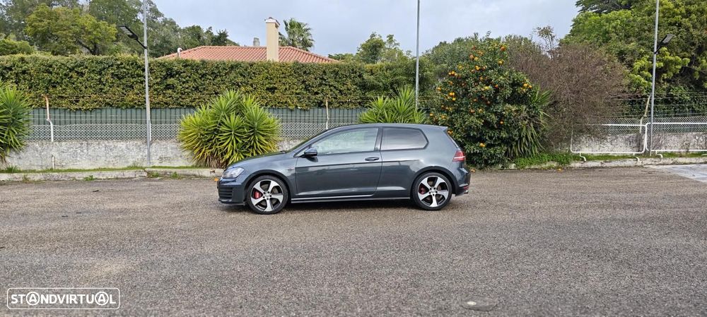 VW Golf 2.0 TSi GTi - 4