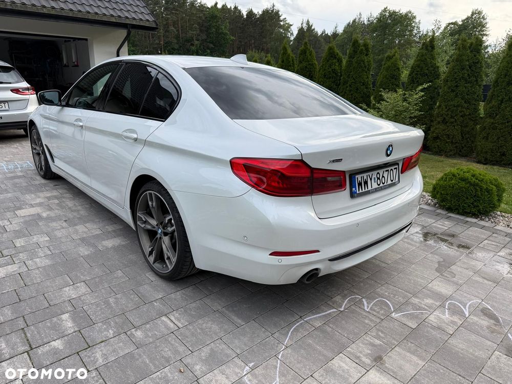 BMW Seria 5 520d xDrive MHEV Sport Line sport - 3