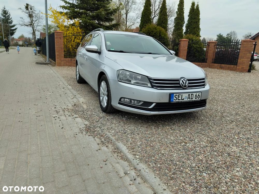 Volkswagen Passat - 21