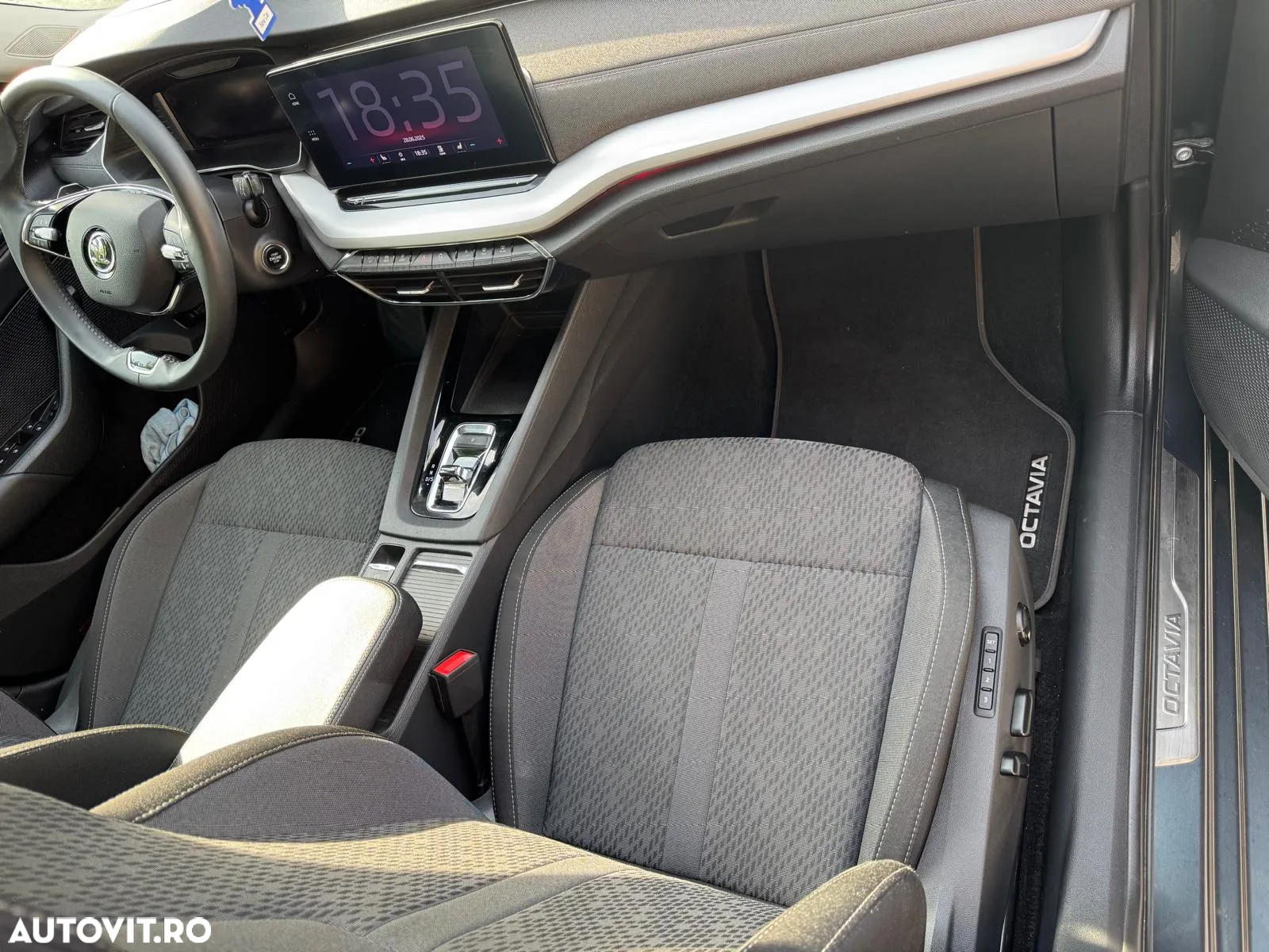 Skoda Octavia 1.4 TSI iV DSG First Edition - 10