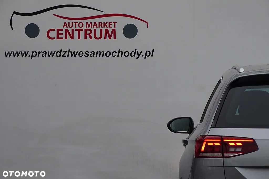Volkswagen Passat Variant 2.0 TDI SCR DSG 4Motion Elegance - 12