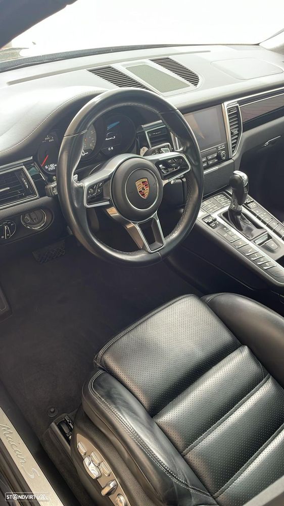 Porsche Macan S - 3