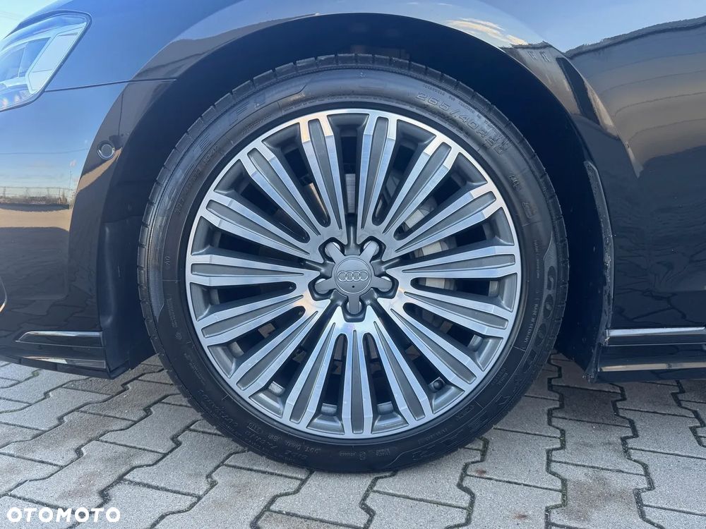 Audi A8 - 15
