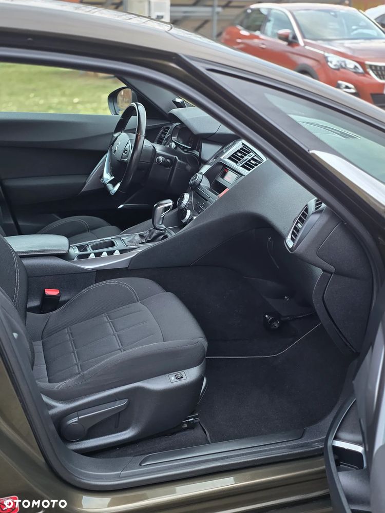 Citroën DS5 THP 155 Chic - 17