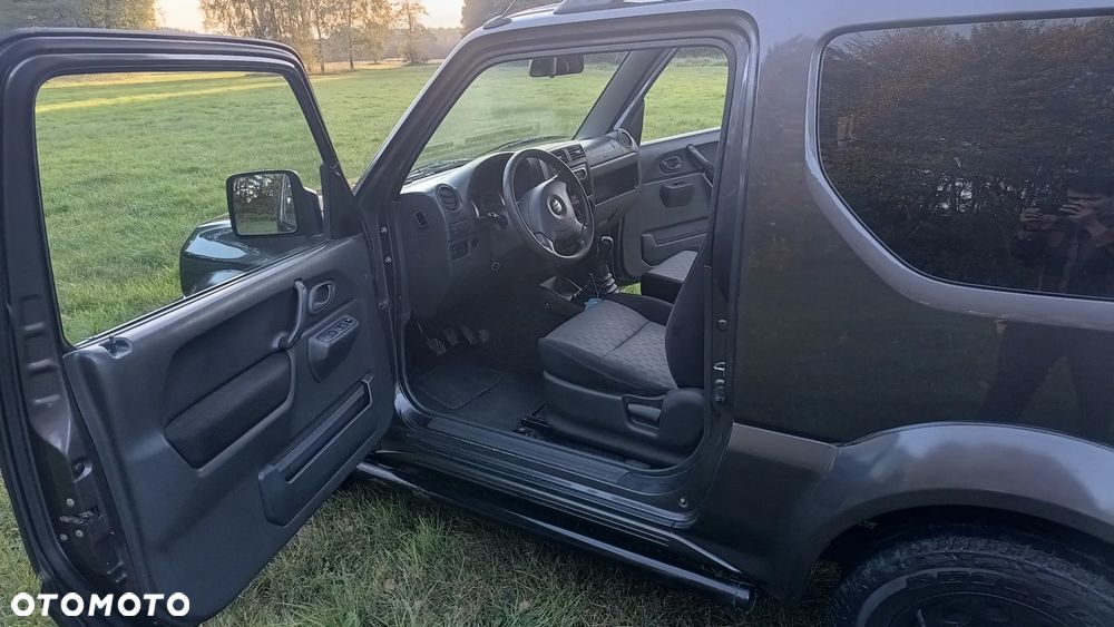 Suzuki Jimny - 12