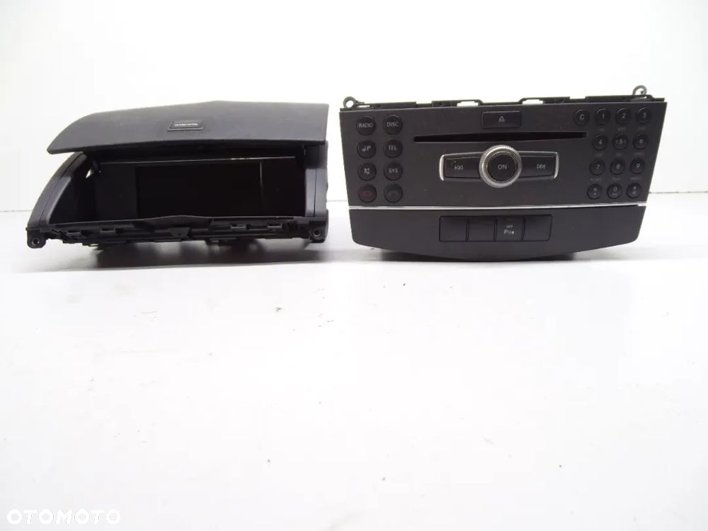 MB C W204 Radio wyswietlacz 2049007302 - 1