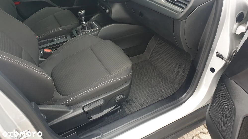Ford Focus 1.0 EcoBoost Titanium - 16