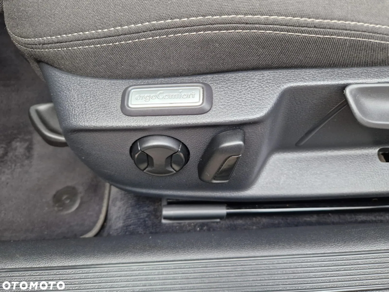Volkswagen Passat - 13