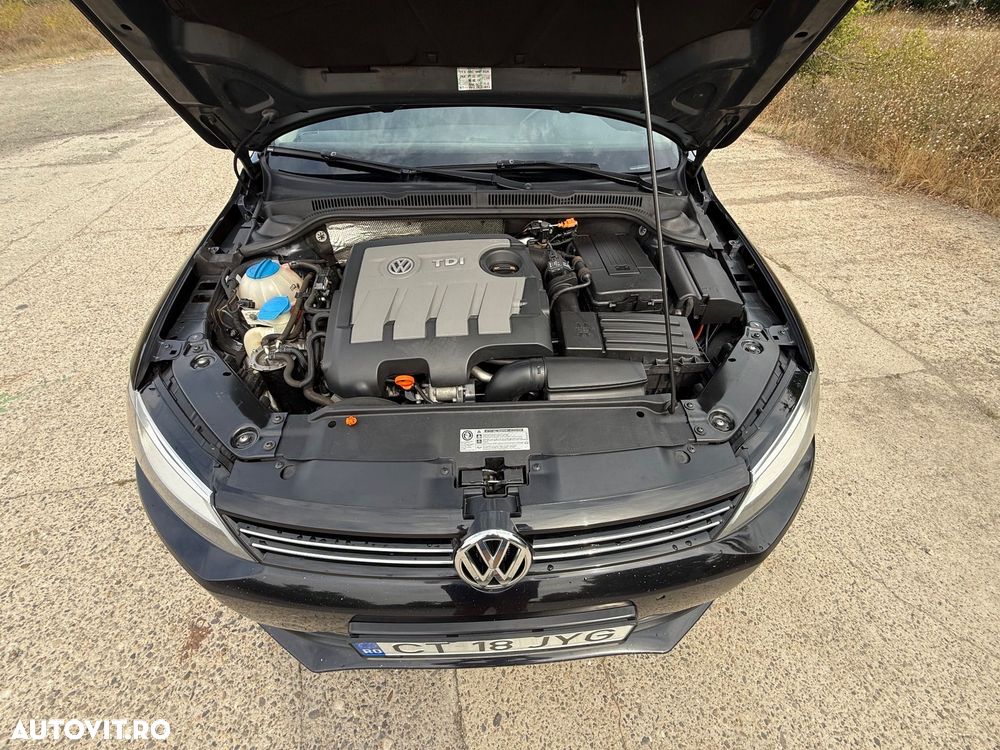 Volkswagen Jetta 1.6 TDI Highline - 15