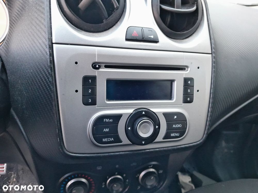 Radioodtwarzacz CD Alfa Romeo MITO 08-13r. - 1