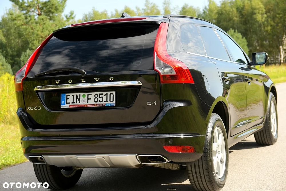 Volvo XC 60 D4 Momentum - 8
