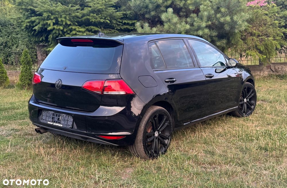 Volkswagen Golf - 10