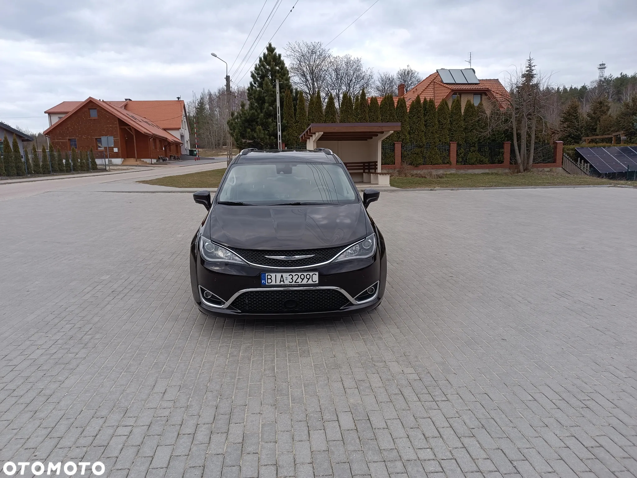 Chrysler Pacifica - 12