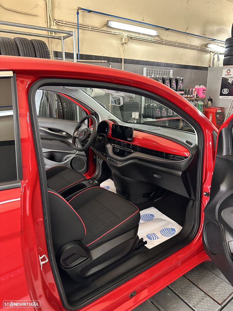 Fiat 500e 23,8kWh Red - 7