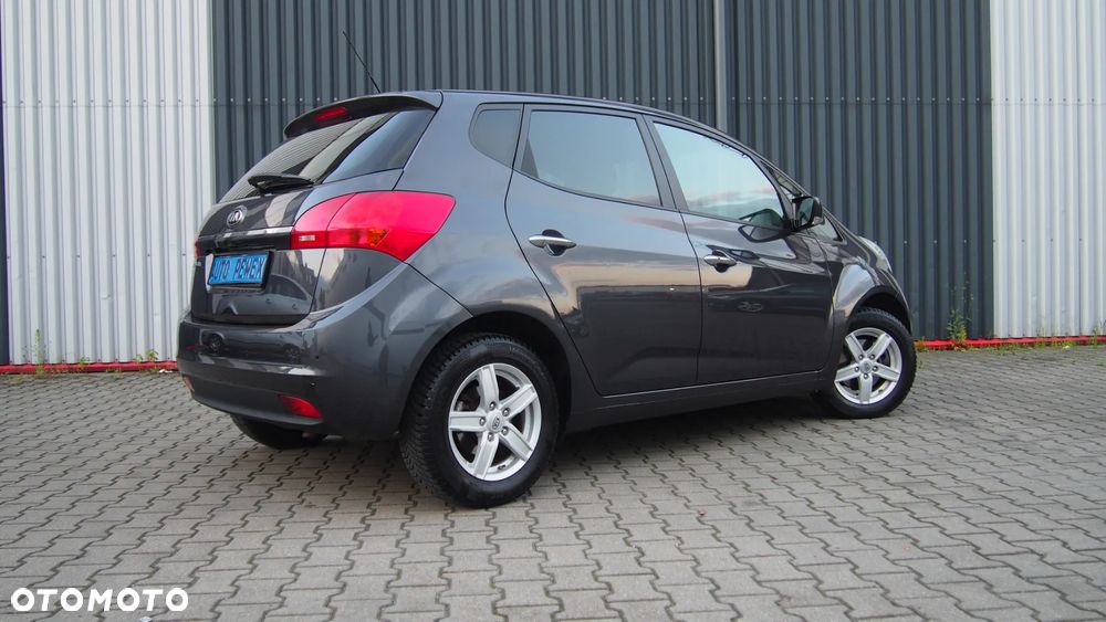 Kia Venga 1.4 CVVT Business Line - 16