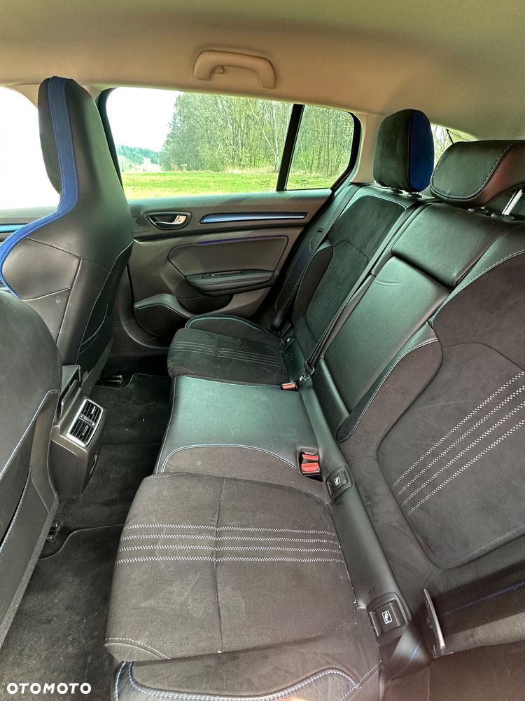 Renault Megane ENERGY TCe 205 EDC GT - 9