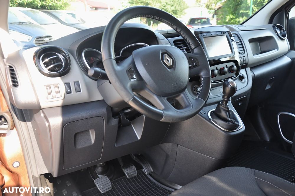 Renault Trafic - 17