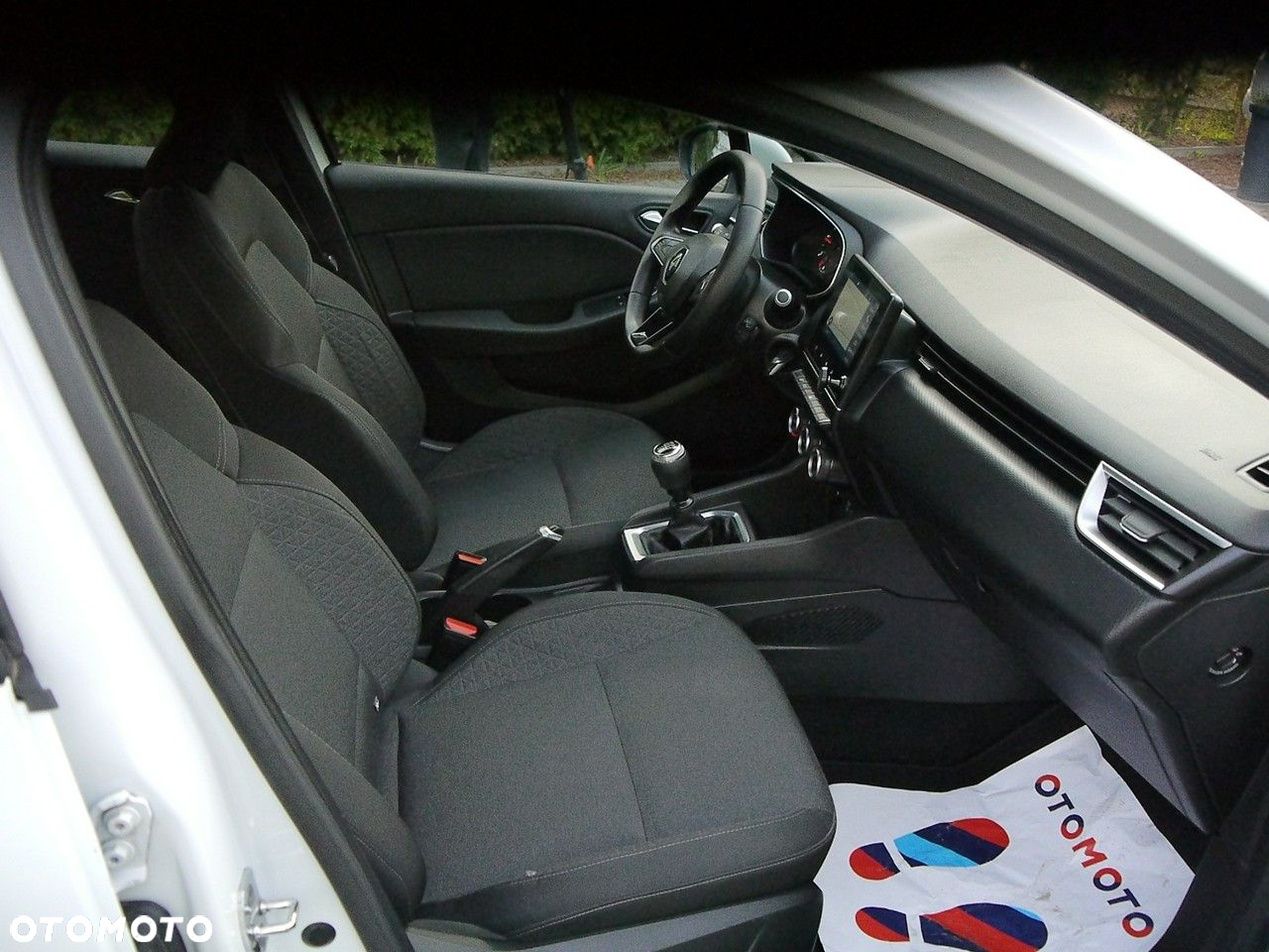 Renault Clio BLUE dCi 85 EXPERIENCE - 23