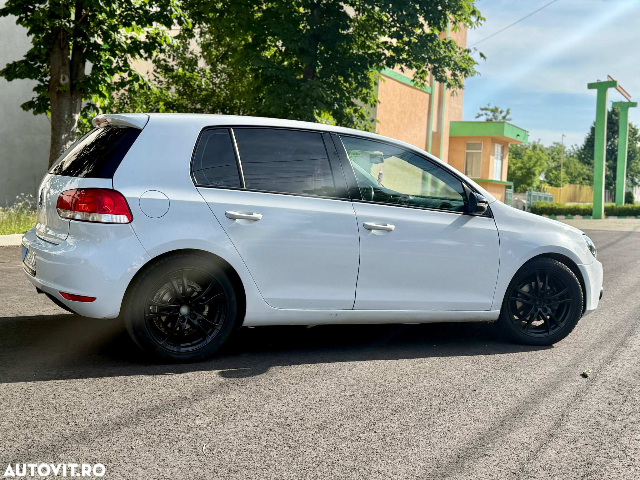 Volkswagen Golf 1.6 TDI DPF Comfortline - 5