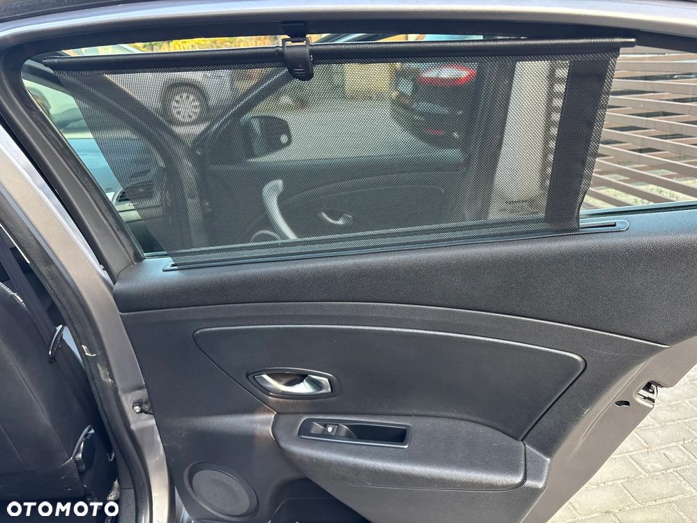 Renault Fluence - 30