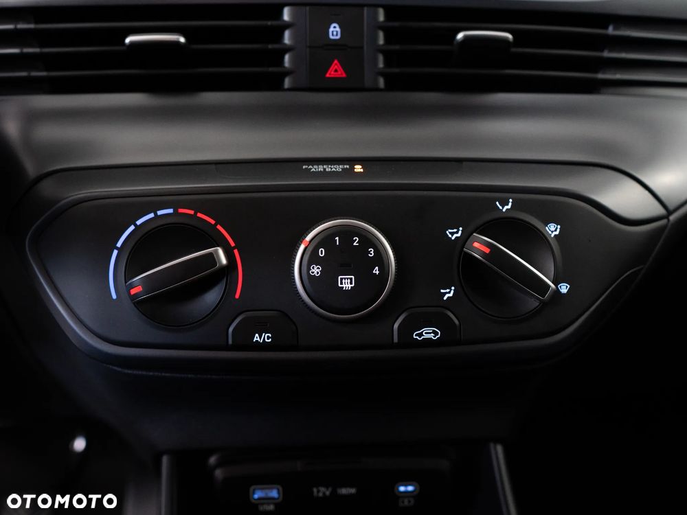 Hyundai i20 1.2 Modern - 20
