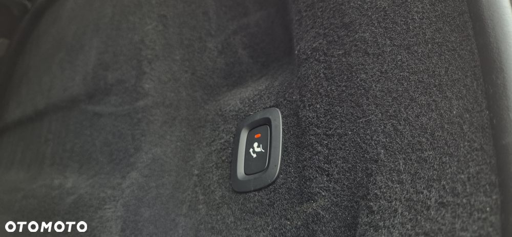 Volvo XC 60 B4 D Geartronic RDesign - 18