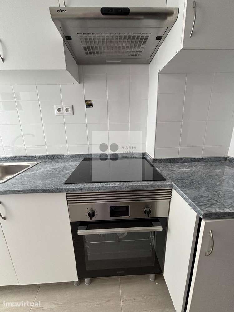 Apartamento T2, Centro Vila Franca, Otimo. - Grande imagem: 3/15