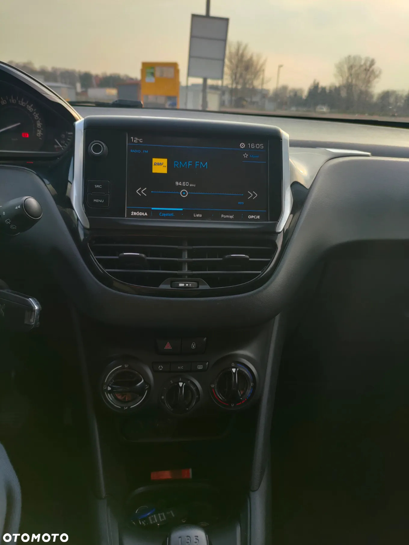 Peugeot 208 1.2 PureTech Active - 9