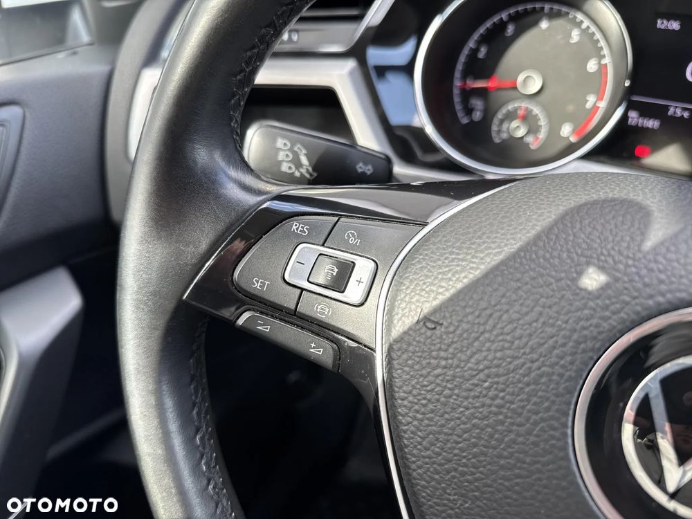 Volkswagen Touran 1.5 TSI EVO Comfortline DSG - 21