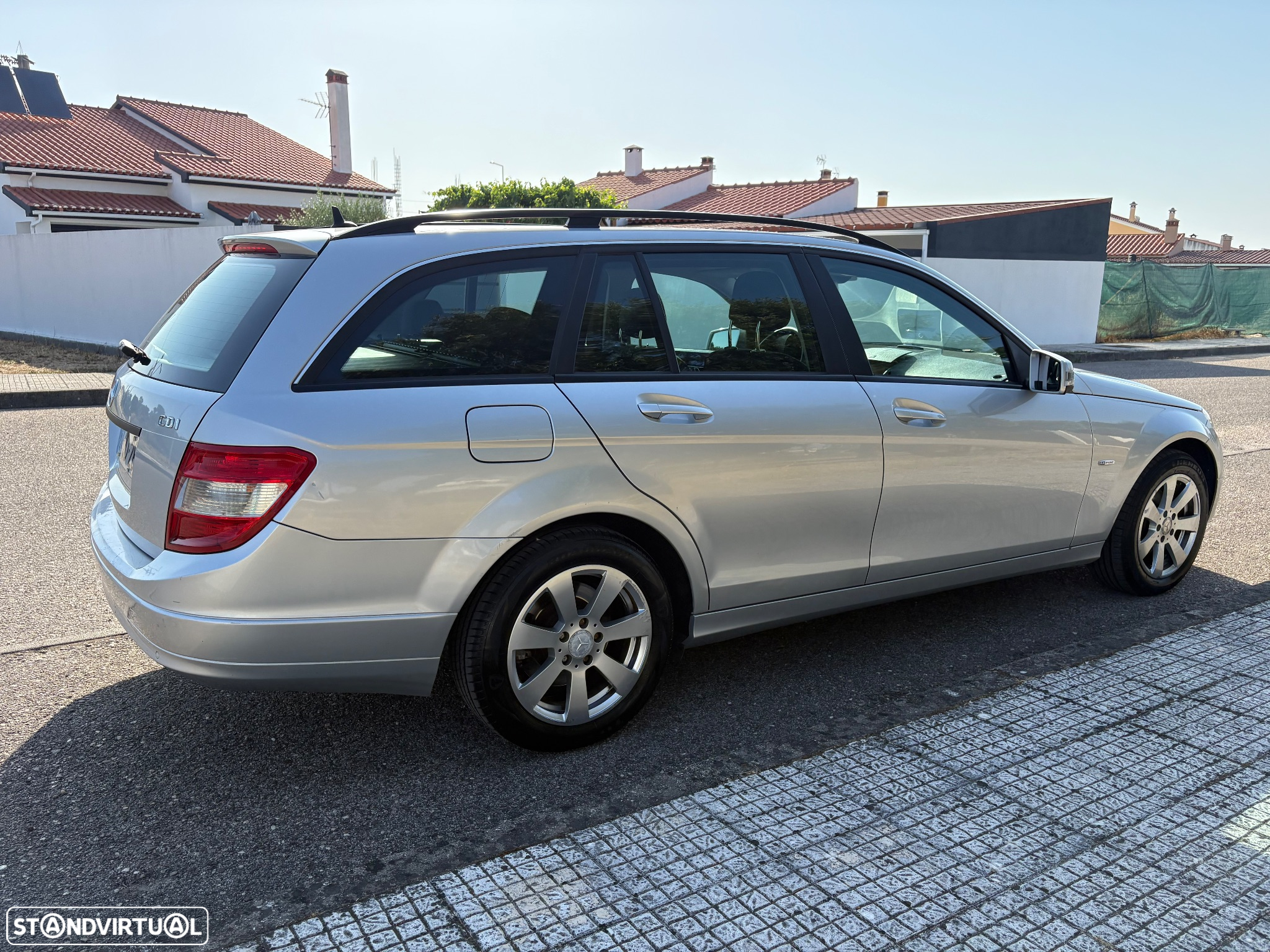 Mercedes-Benz 220 - 10