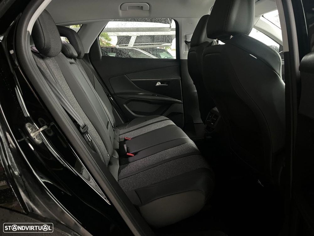 Peugeot 3008 PureTech 130 Stop & Start GPF EAT8 Allure Pack - 50