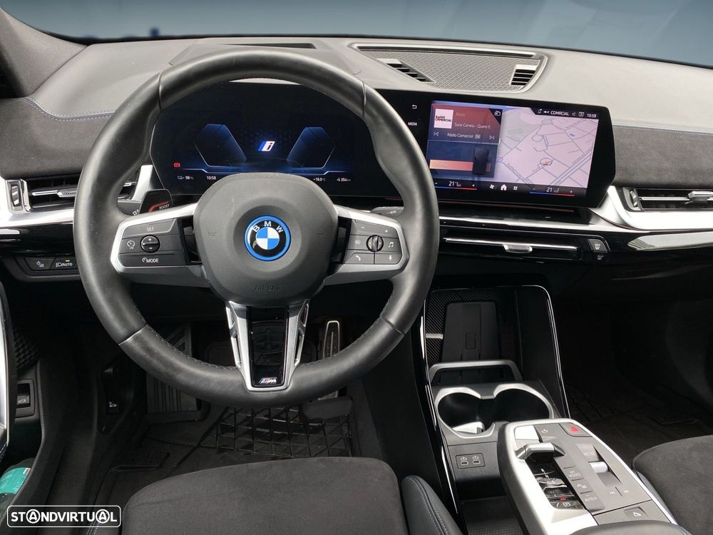 BMW iX2 eDrive20 Pack Desportivo M Pro - 5