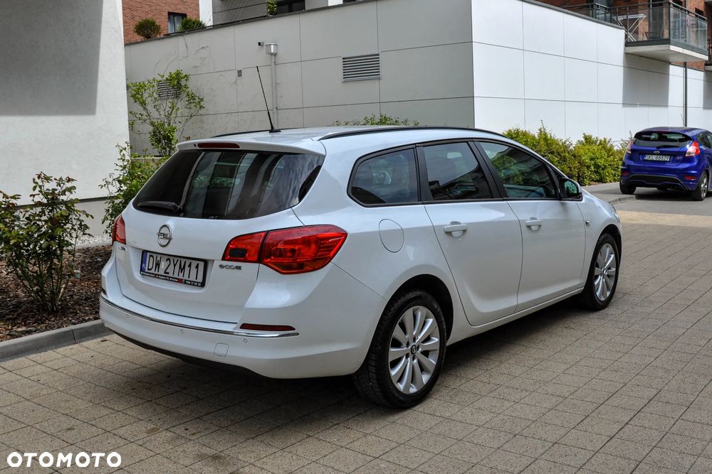 Opel Astra - 4