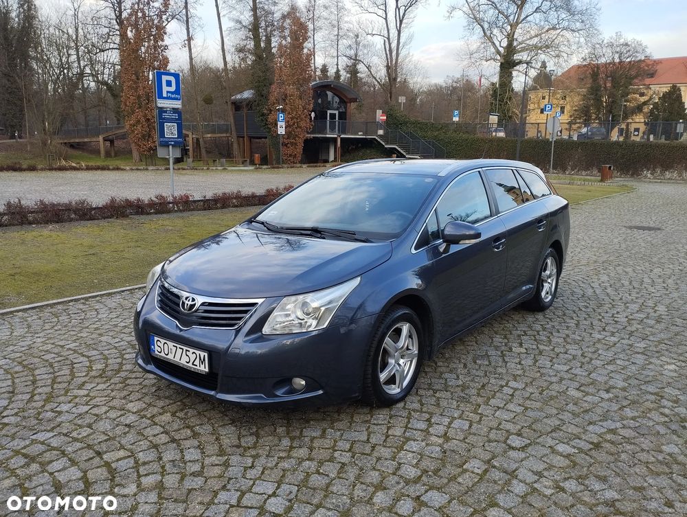 Toyota Avensis 2.0 D-4D Executive - 9